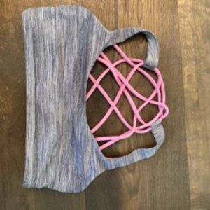 LuluLemon Free to Be Bra size 4